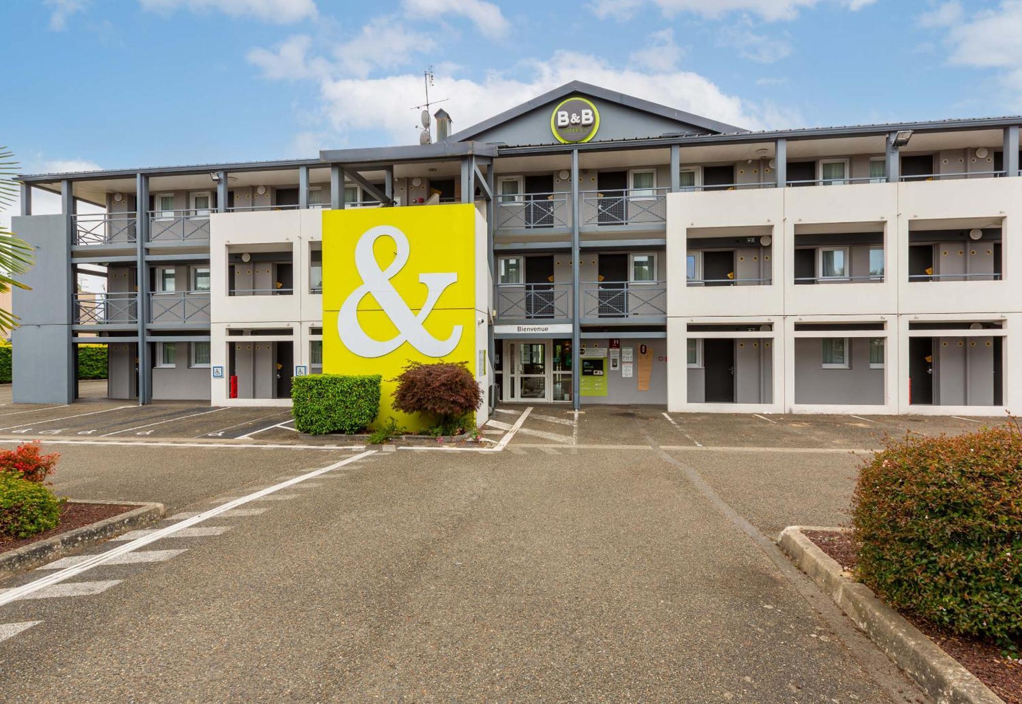 B&B Hotel Chartres Le Forum Le Coudray Exterior photo