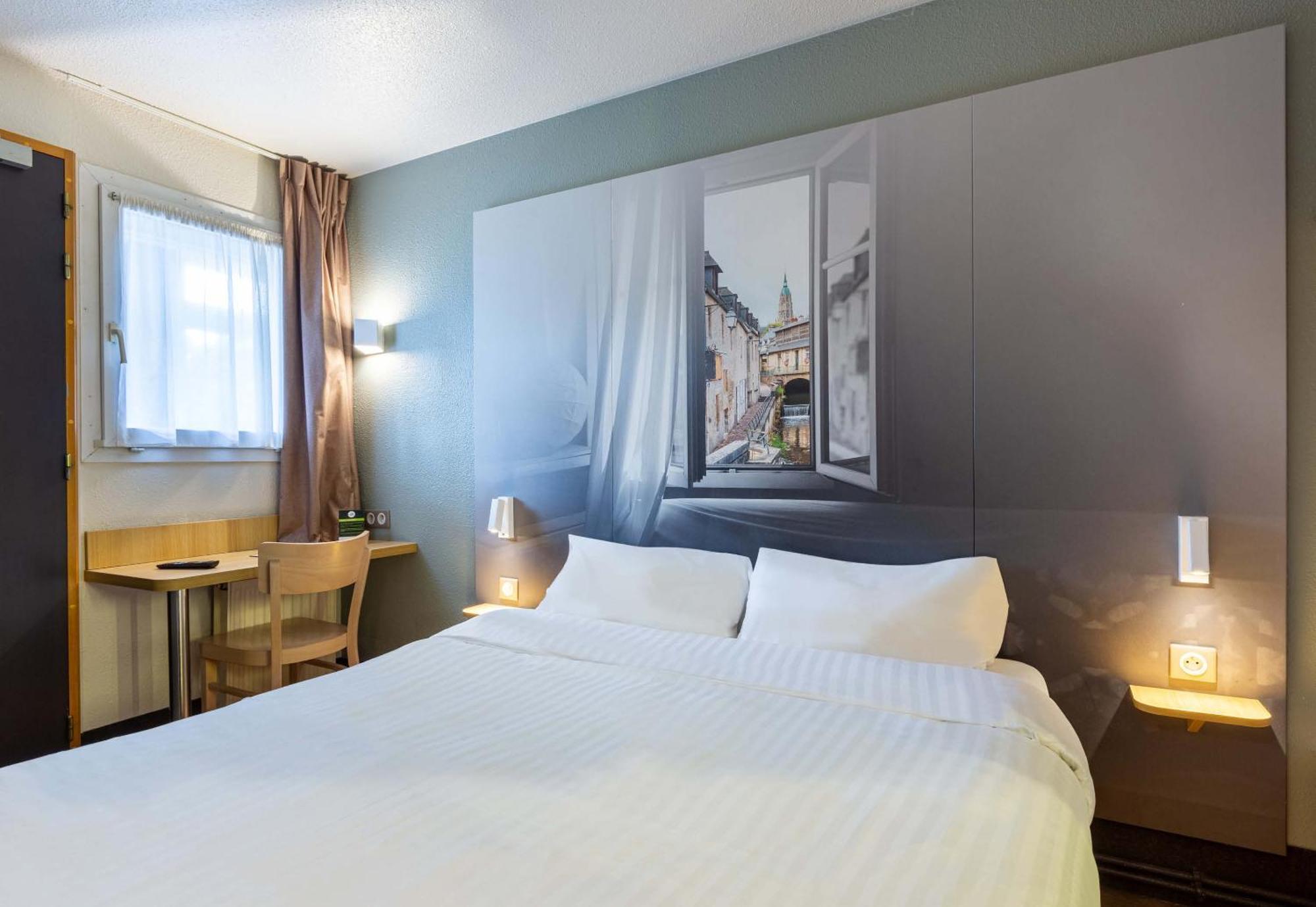 B&B Hotel Chartres Le Forum Le Coudray Exterior photo